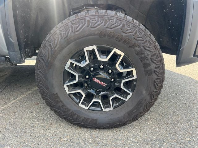 2024 GMC Sierra 2500HD AT4X Crew Cab 4WD Lifted