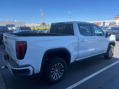 2023 GMC Sierra 1500 AT4 Crew Cab 4WD w/Premium Package & Only 35K