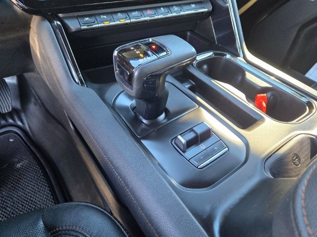 2023 GMC Sierra 1500 AT4 Crew Cab 4WD w/Premium Package & Only 35K Miles