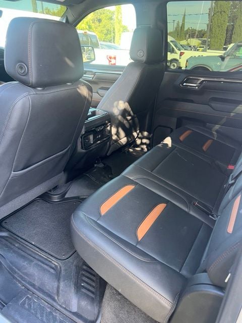 2023 GMC Sierra 1500 AT4 Crew Cab 4WD