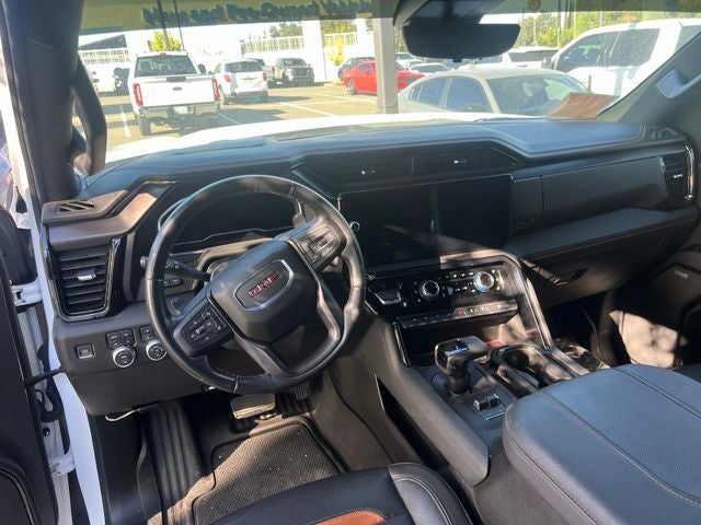 2023 GMC Sierra 1500 AT4 Crew Cab 4WD