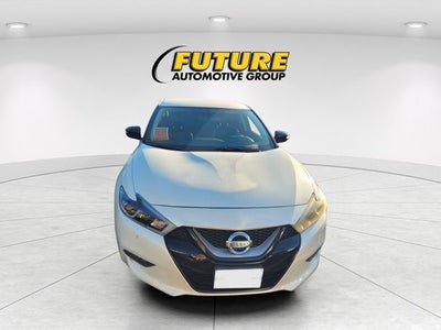 2017 Nissan Maxima SR
