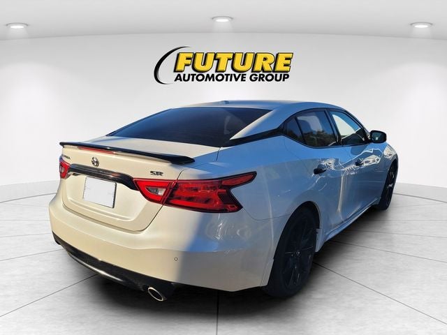2017 Nissan Maxima SR
