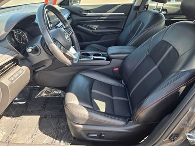 2024 Nissan Altima 2.5 SR Sedan