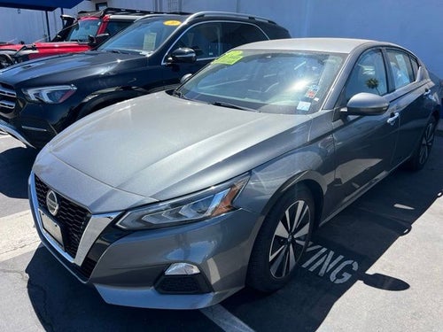 2022 Nissan Altima 2.5 SV Sedan