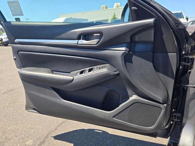 2022 Nissan Altima 2.5 SV Sedan