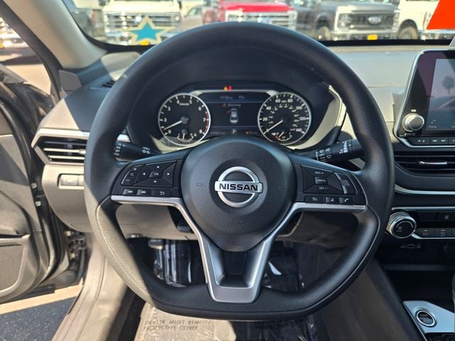 2022 Nissan Altima 2.5 SV Sedan