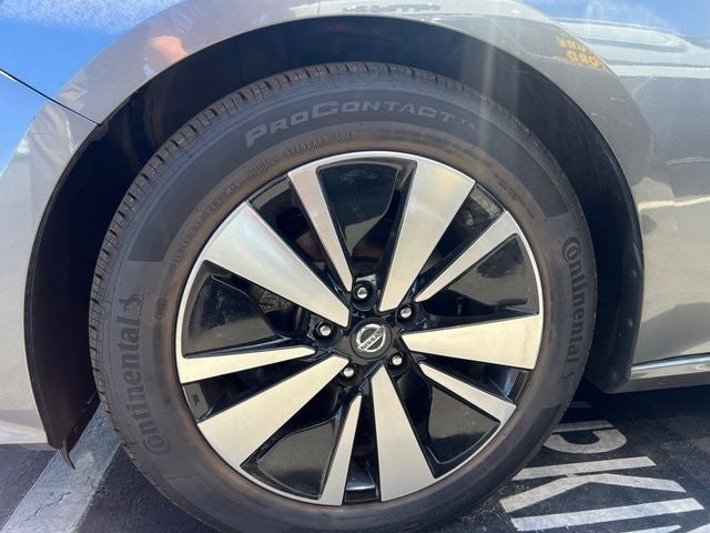 2022 Nissan Altima 2.5 SV Sedan