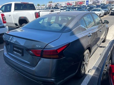 2022 Nissan Altima 2.5 SV Sedan
