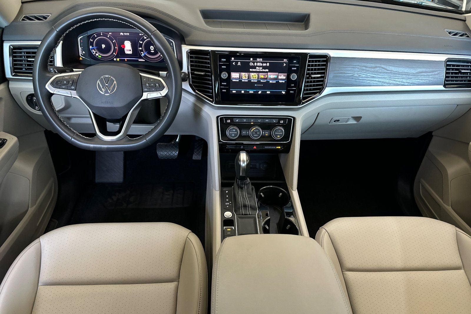 2022 Volkswagen Atlas 3.6L V6 SE w/Technology