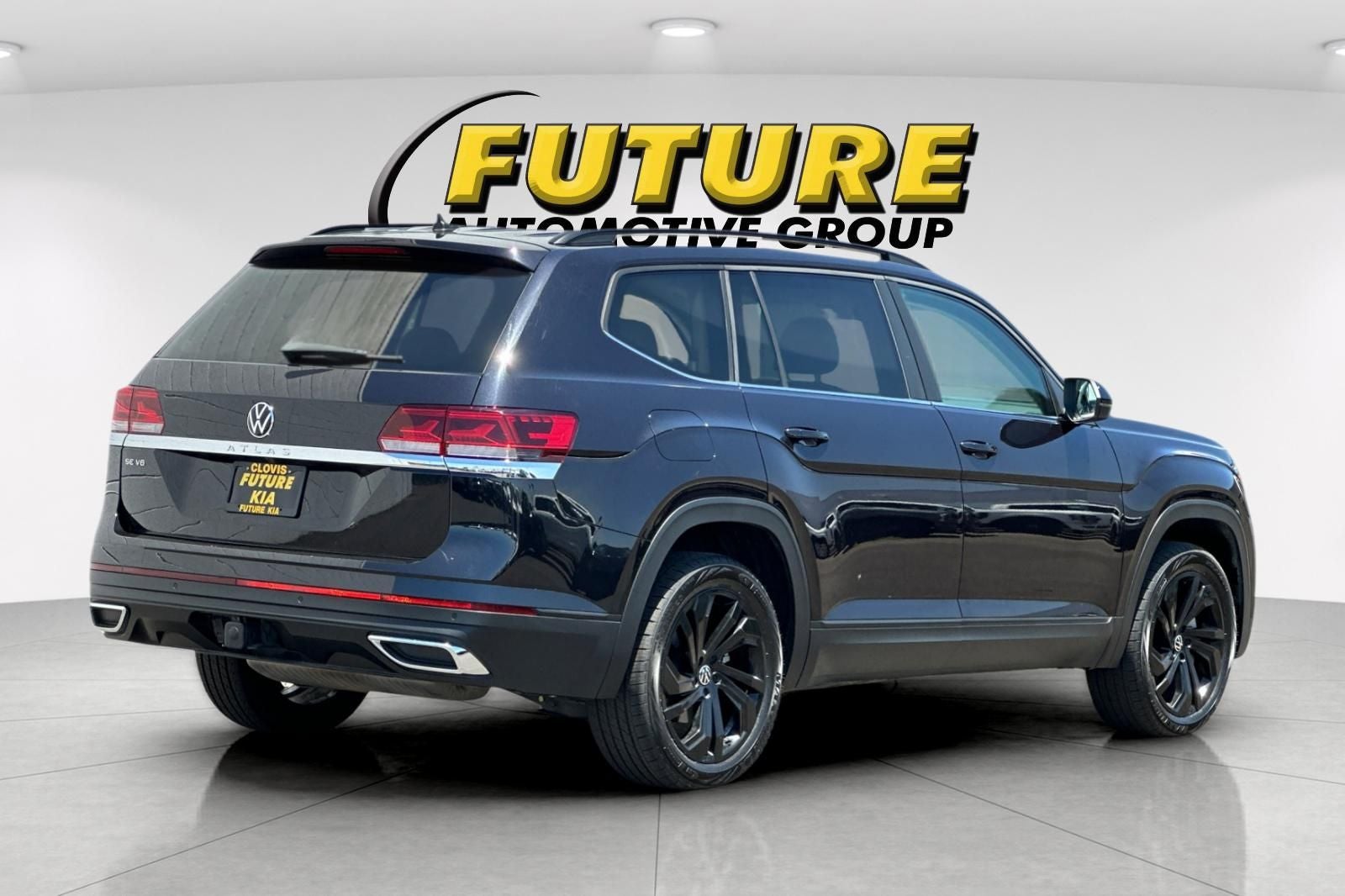 2022 Volkswagen Atlas 3.6L V6 SE w/Technology