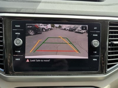 2022 Volkswagen Atlas 3.6L V6 SE w/Technology