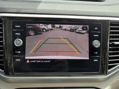 2022 Volkswagen Atlas 3.6L V6 SE w/Technology