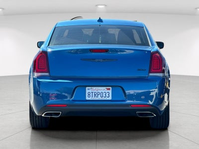 2020 Chrysler 300 Touring