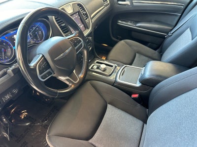 2020 Chrysler 300 Touring