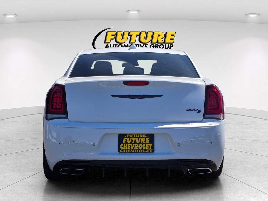 2022 Chrysler 300 S