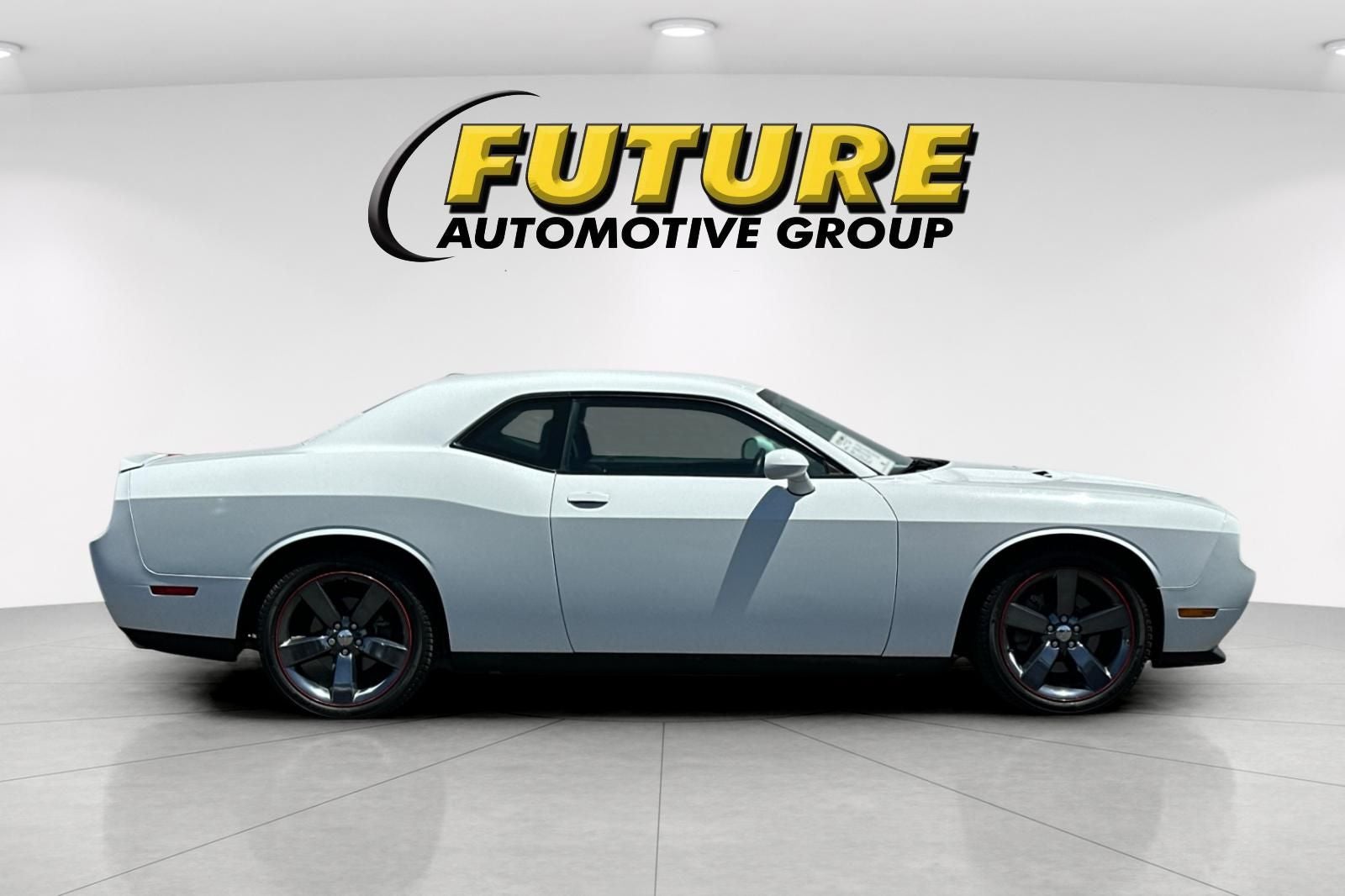 2013 Dodge Challenger SXT