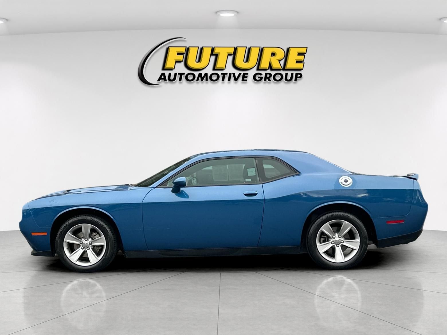2021 Dodge Challenger SXT