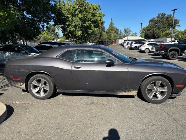 2017 Dodge Challenger SXT