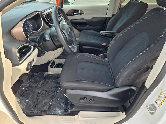 2024 Chrysler Voyager LX Passenger Van