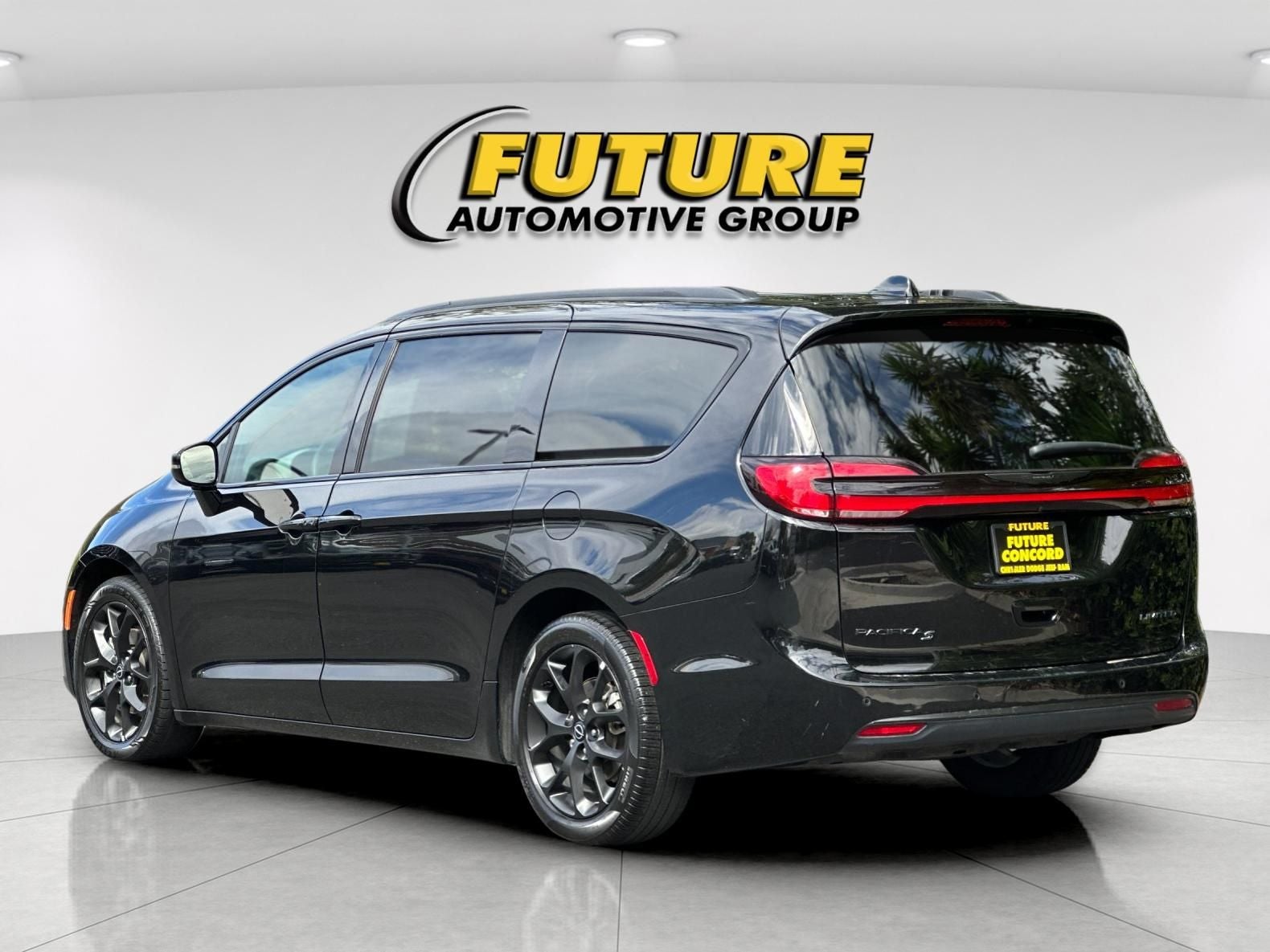 2025 Chrysler Pacifica Limited