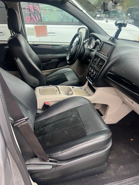 2017 Dodge Grand Caravan SXT Passenger Van