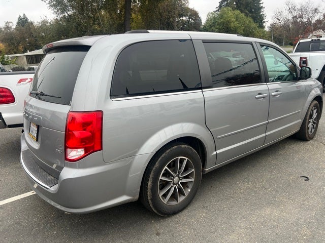 2017 Dodge Grand Caravan SXT Passenger Van