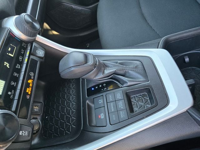 2024 Toyota RAV4 LE AWD