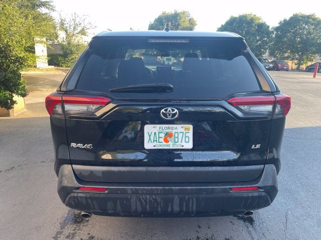 2025 Toyota RAV4 LE FWD