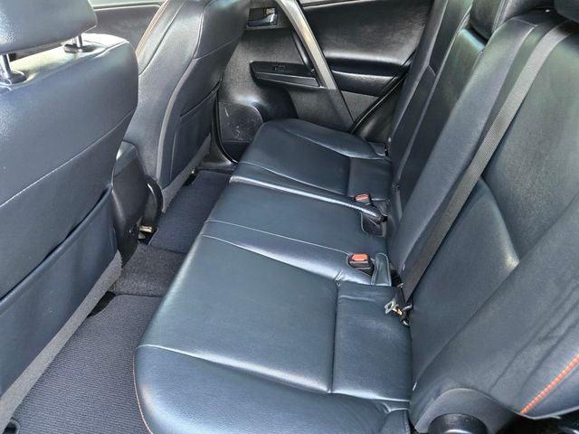 2016 Toyota RAV4 SE AWD W/ Moonroof