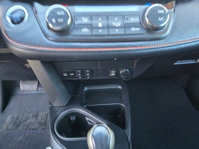 2016 Toyota RAV4 SE AWD W/ Moonroof