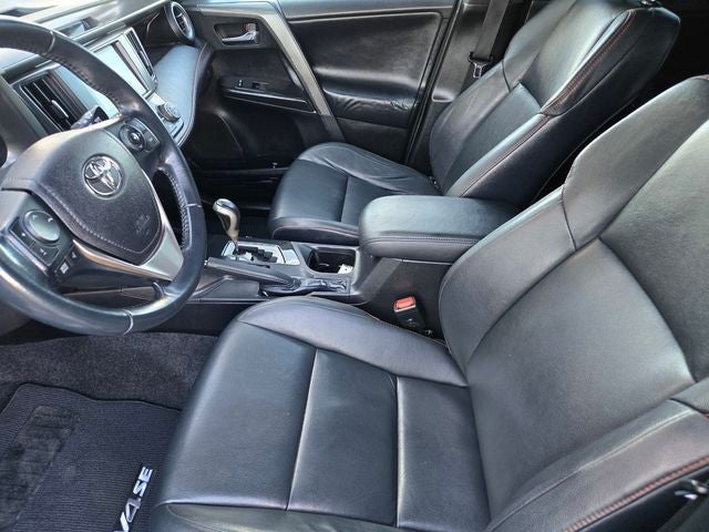 2016 Toyota RAV4 SE AWD W/ Moonroof