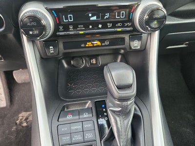 2025 Toyota RAV4 XLE AWD