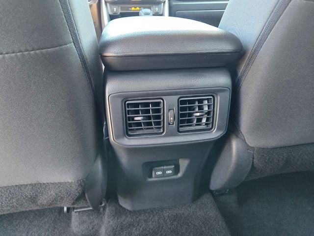 2025 Toyota RAV4 XLE AWD