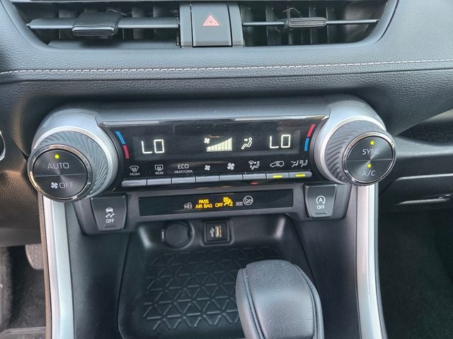 2025 Toyota RAV4 XLE AWD