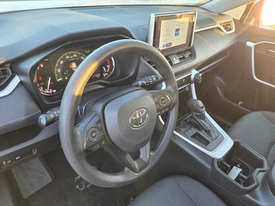 2025 Toyota RAV4 XLE FWD