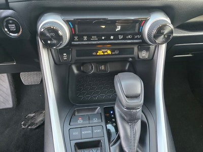 2025 Toyota RAV4 XLE FWD
