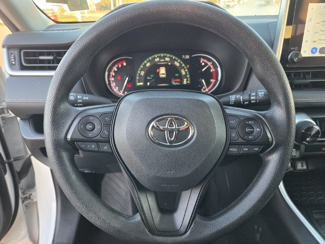2025 Toyota RAV4 XLE FWD