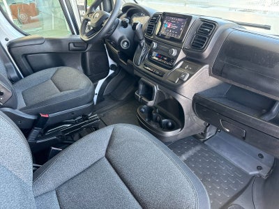 2025 RAM ProMaster 2500 Base