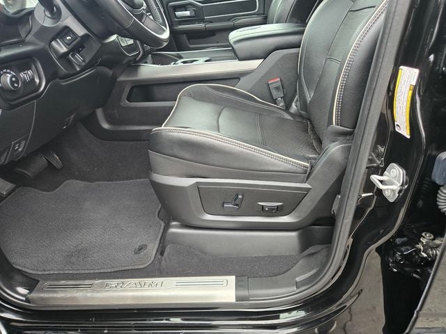 2020 RAM 2500 Laramie 4WD Night Edition W/Navigation