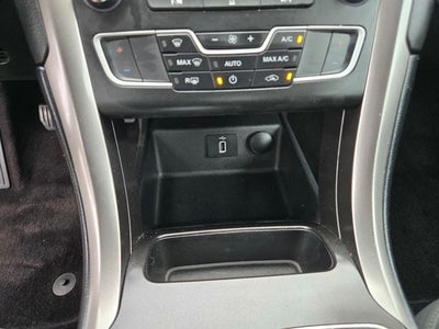 2017 Ford Fusion SE W/ Technology Pkg.