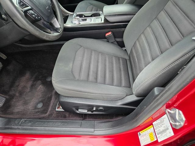 2017 Ford Fusion SE W/ Technology Pkg.