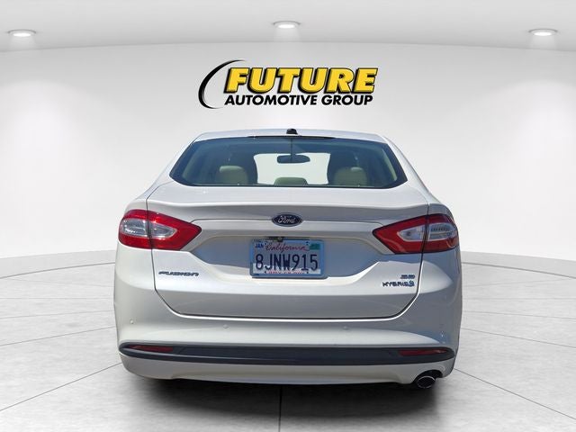 2016 Ford Fusion Hybrid SE