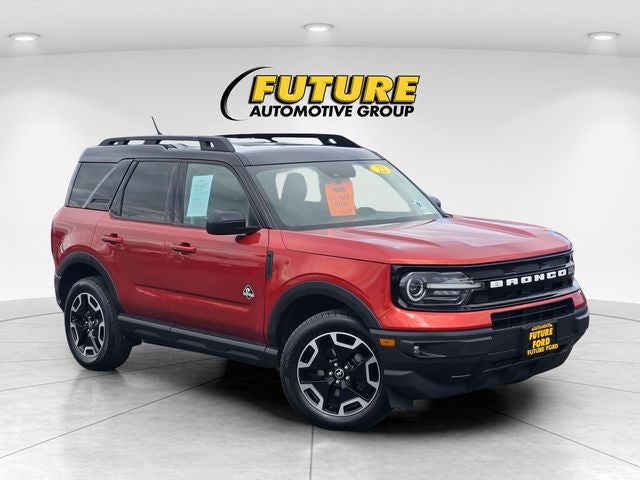 2022 Ford Bronco Sport Outer Banks 4WD w/Tech Package