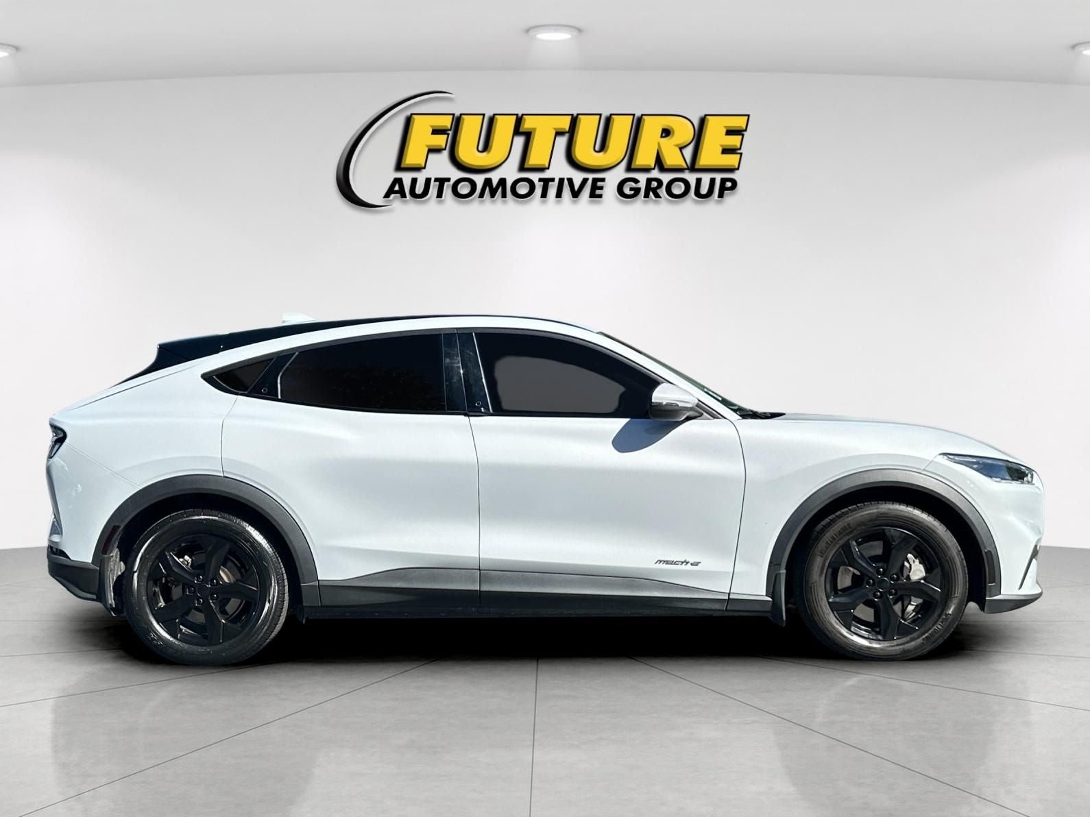 2022 Ford Mustang Mach-E Select