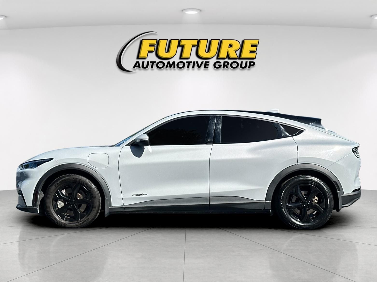 2022 Ford Mustang Mach-E Select