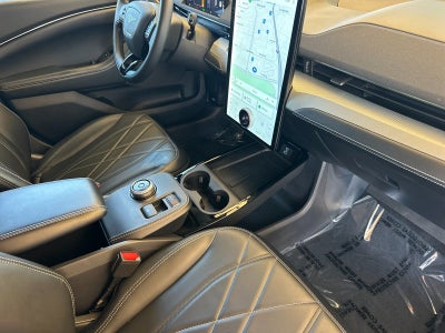 2022 Ford Mustang Mach-E Select