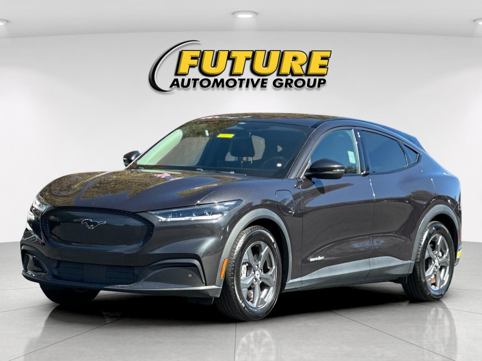 2022 Ford Mustang Mach-E Select