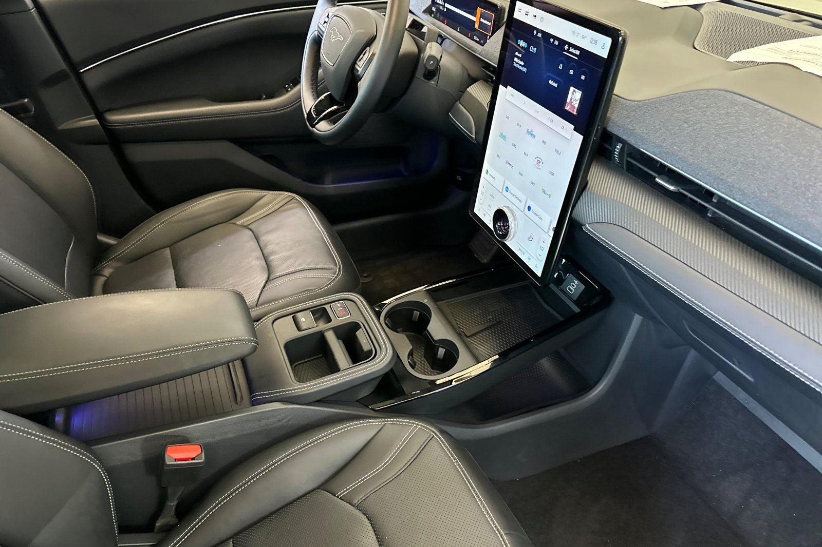 2025 Ford Mustang Mach-E Premium EXT BATTERY