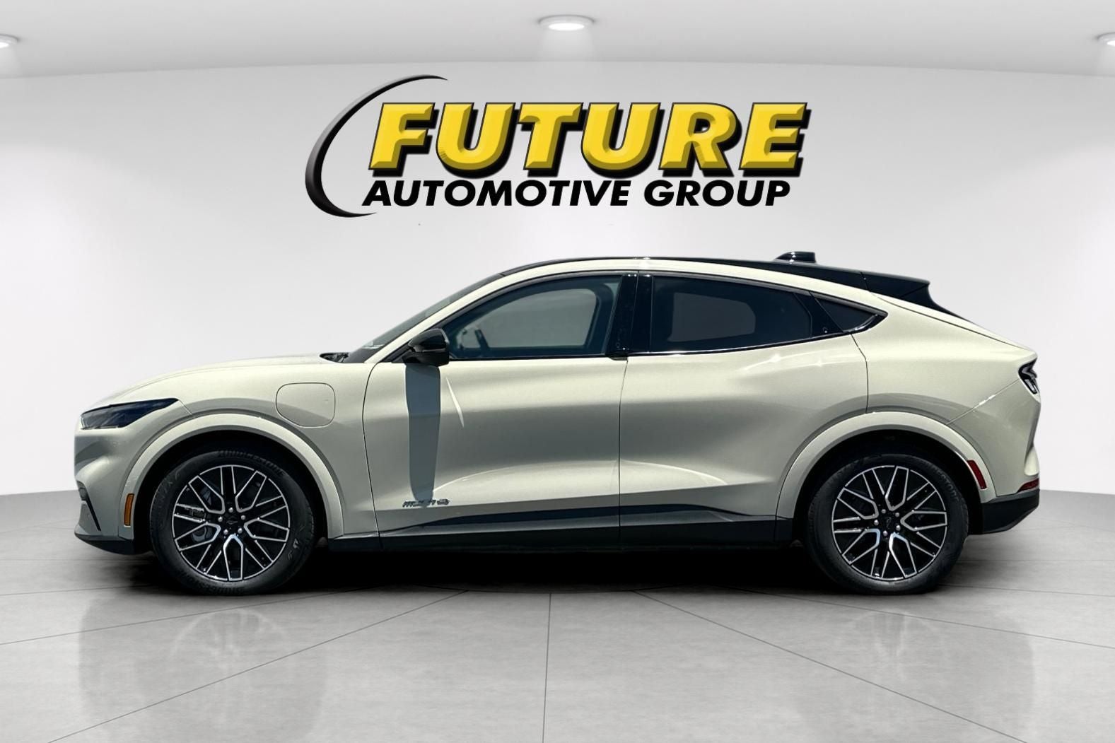 2025 Ford Mustang Mach-E Premium EXT BATTERY